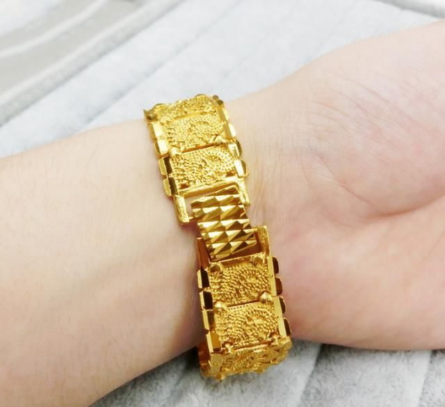 沙金是黄金吗?越南人都论筐卖，我知道价格后，我险些晕过去