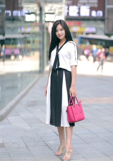 街拍：图1甜美可爱，图4女人味十足，谁是你的菜？