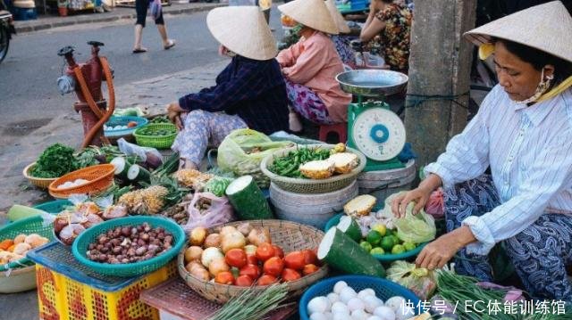 那些不卖东西给中国人的商家，现在怎么样了，看完真解气