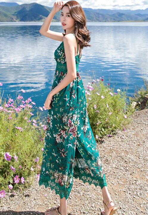 女人尽量不要穿黑裤子，瞧瞧港式女人这样穿，太惊艳了，美飞