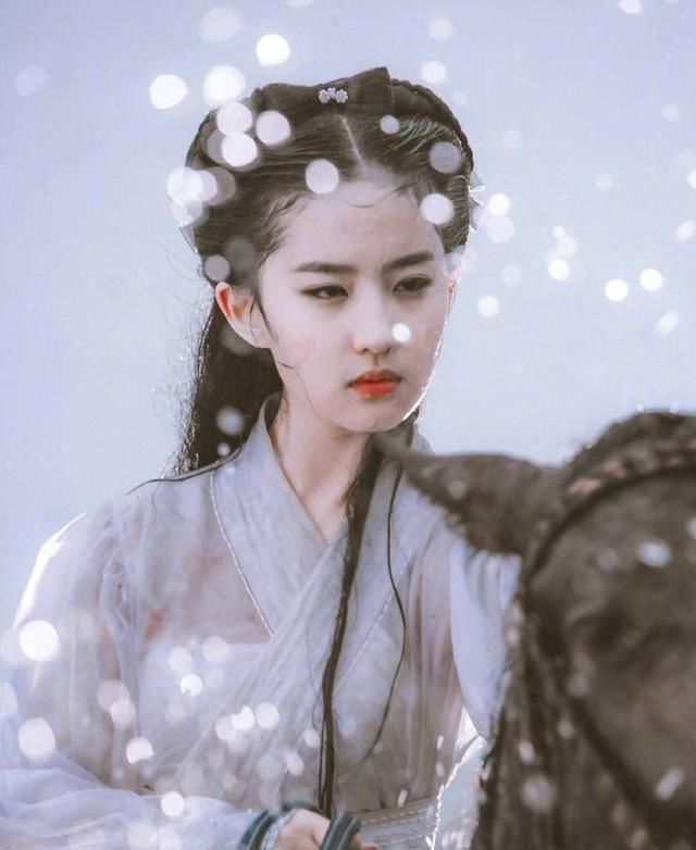 『刘亦菲』刘亦菲有哪些神图, 从小到大美的惊艳