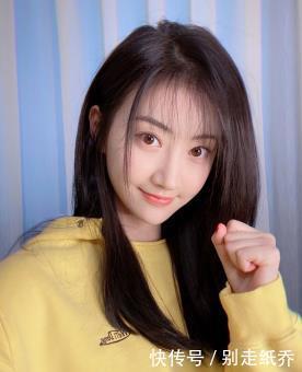 景甜:景甜三十多岁还少女感十足,他的穿搭技巧加了不少分哦