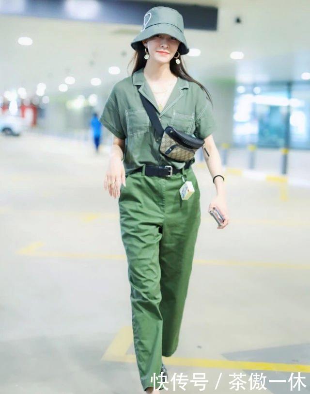 搭配黑色■22岁关晓彤穿衣也太粗心了!穿裙子露出打底裤,幸好有颜值在撑场
