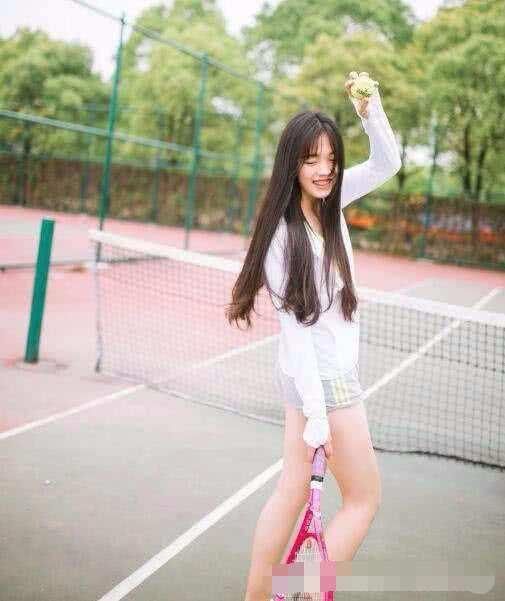 大学生从143斤减到104斤,颜值爆炸,自曝减肥法,六字真言