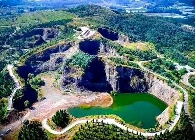  [发现]司机捡到一块石头，5元低价卖出，专家寻找8年，挖出天价