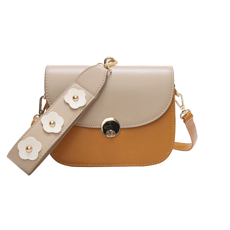 出门旅游看见好多美女都背了这样的包，稀罕坏了，一回来就下手了