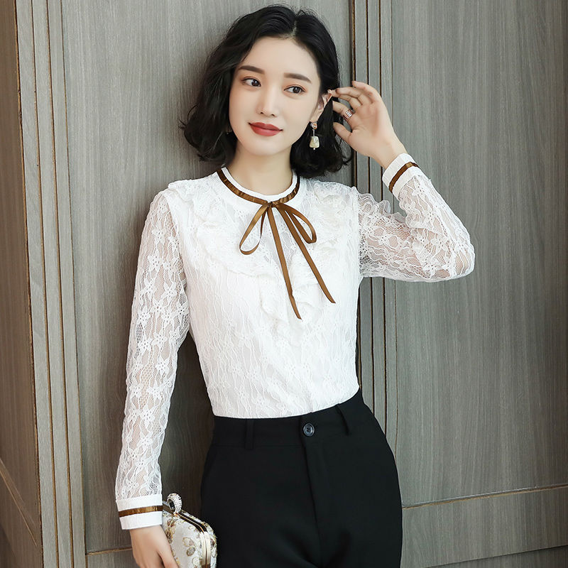 小姨真会打扮，精致小衫+烟管裤，洋气显美嫩，没人看出45岁