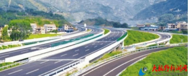  高速@国家要禁止用混凝土修建高速公路了？网友：还好禁得早