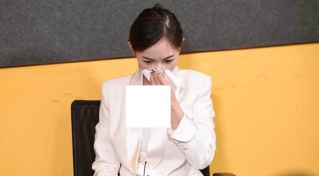 马蓉否认出轨宋喆，聊天记录是假的，证人乘务员已离职