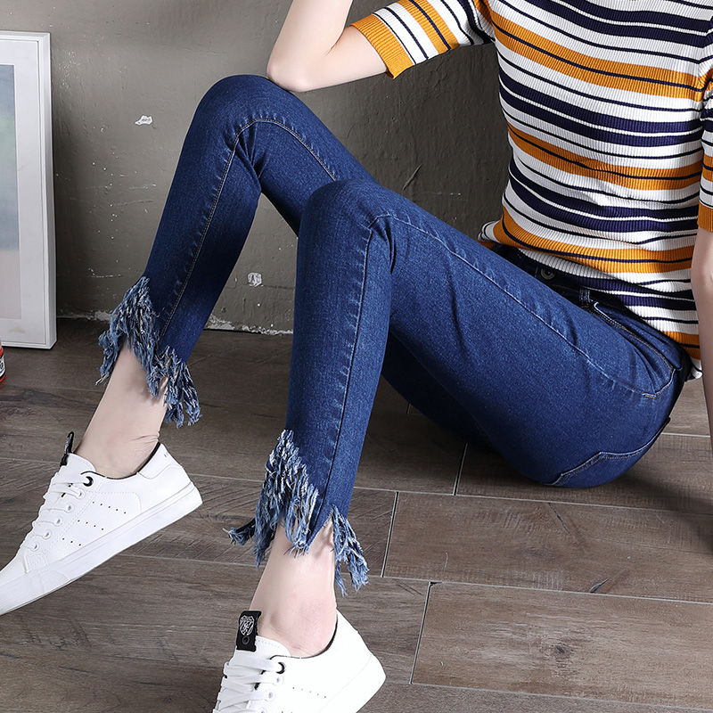 太美了,不敢相信,老婆穿上小脚牛仔裤,一件比一件好看,长面子