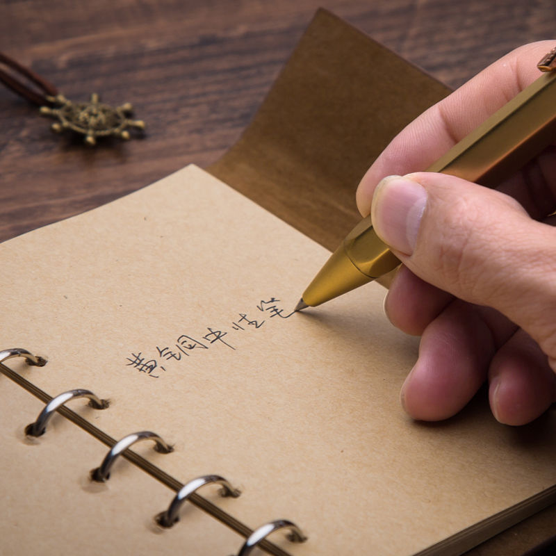 老公说:少抽两盒中华烟，也要买下这黄铜小物，看上去帅的不得了