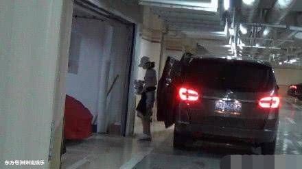 赵丽颖冯晓峰又出绯闻 不是相恋而是怀孕 赵丽颖团队人员急眼了