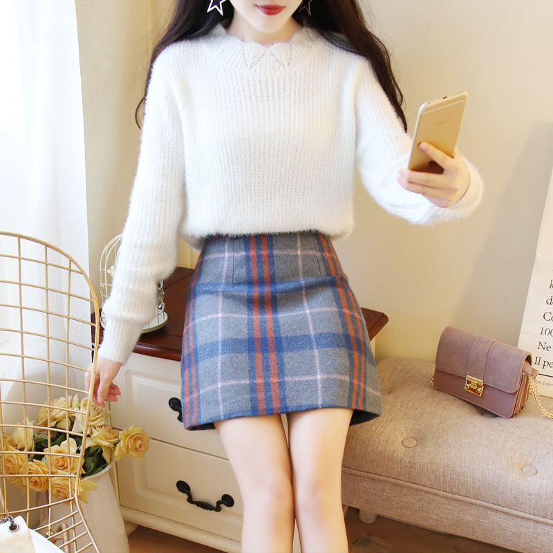 小香风套装才叫时尚，看着都不舍得眨眼睛，显嫩漂亮很吸睛