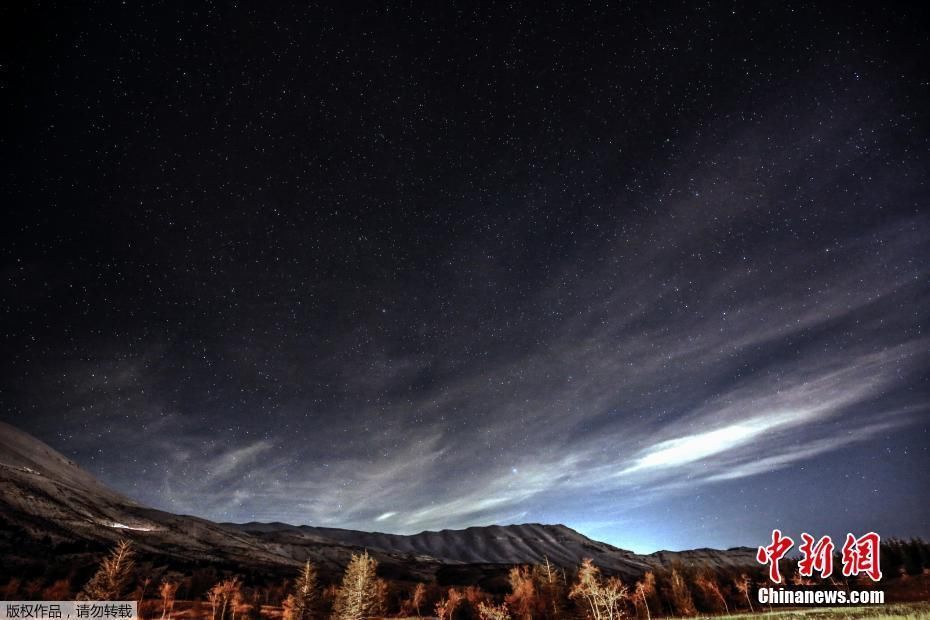 黎巴嫩卜舍里的别样夜景 雪山之上星空作伴