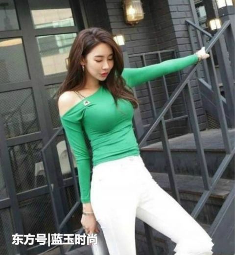 「气质」街拍:打底裤的装扮上身气质非常好,叫人百看不厌,尽显淑女气质