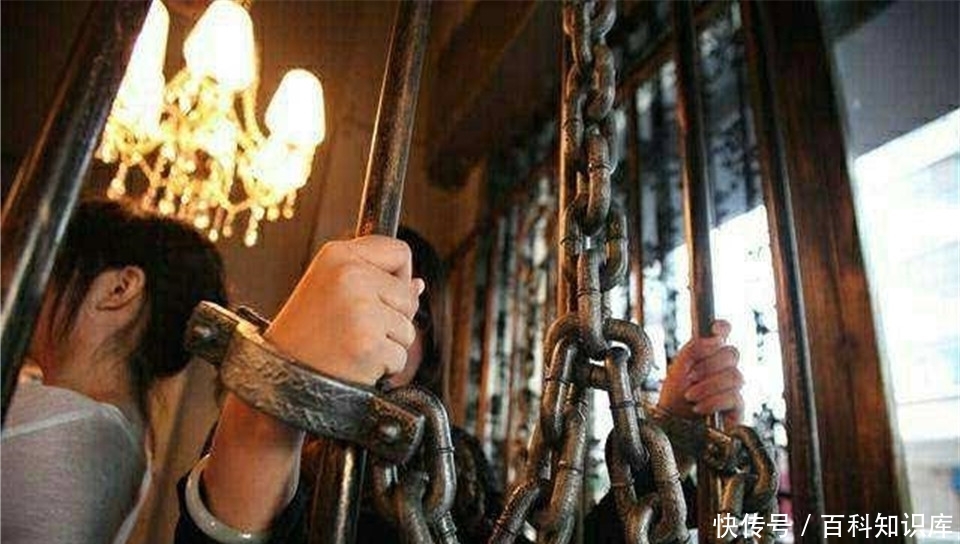 日本最重口的两个地方:由“护士”提供服务,一个创造了世界之最