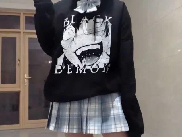  【要出】半小时30W销量，天堂伞要出圈卖JK制服格裙了？