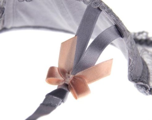 30度高温别戴文胸了,学大胆女人这样穿,让男人神魂颠倒