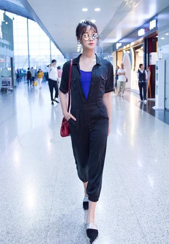 蓝盈莹连体裤胸前大开，网友：说你180都有人信！