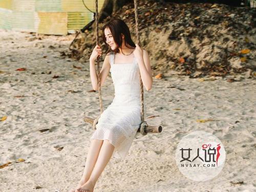 迪丽热巴美腿抢镜 热巴告诉你如何不花钱还拥有大长腿