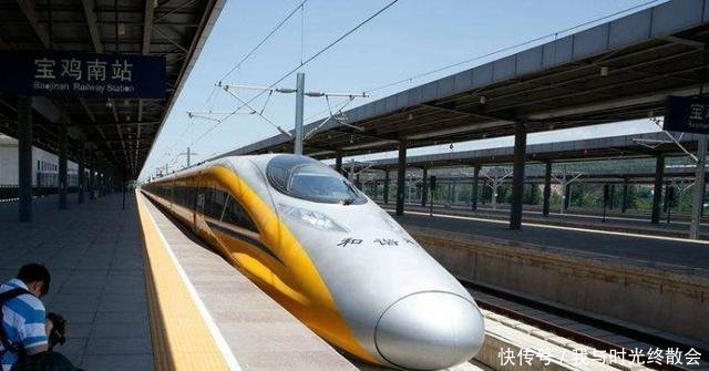  #高铁#中国这辆“黄色”高速列车，从不搭乘客，永远是空的，却