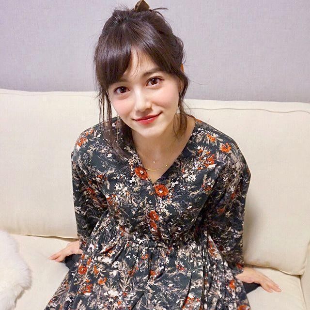 日本超正上班族OL妹纸，有这样的美女谁还会翘班?