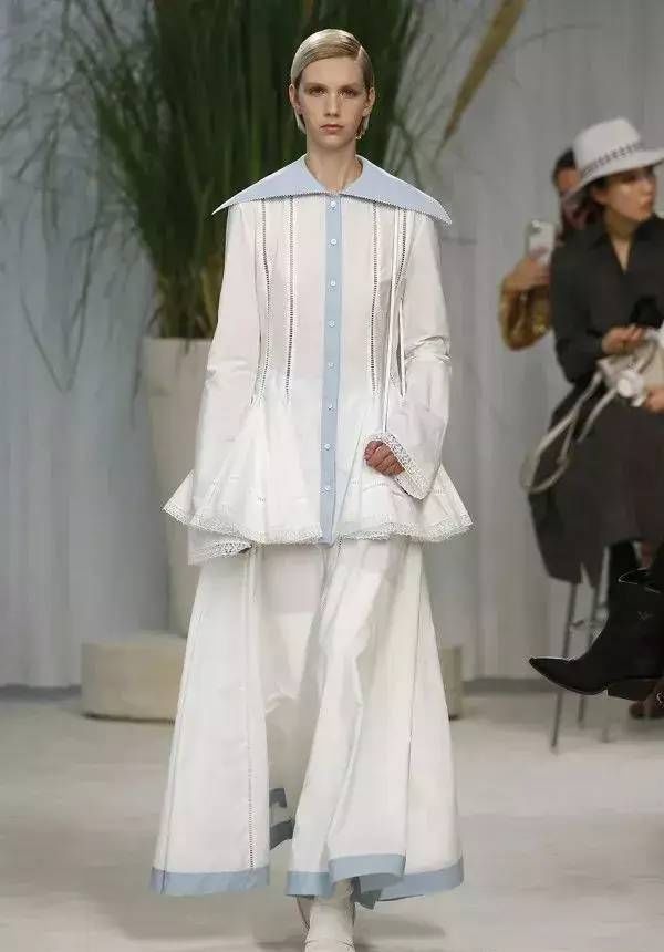 『新装』LOEWE是如何做到"独树一帜“的?来看看它的20春夏新装!