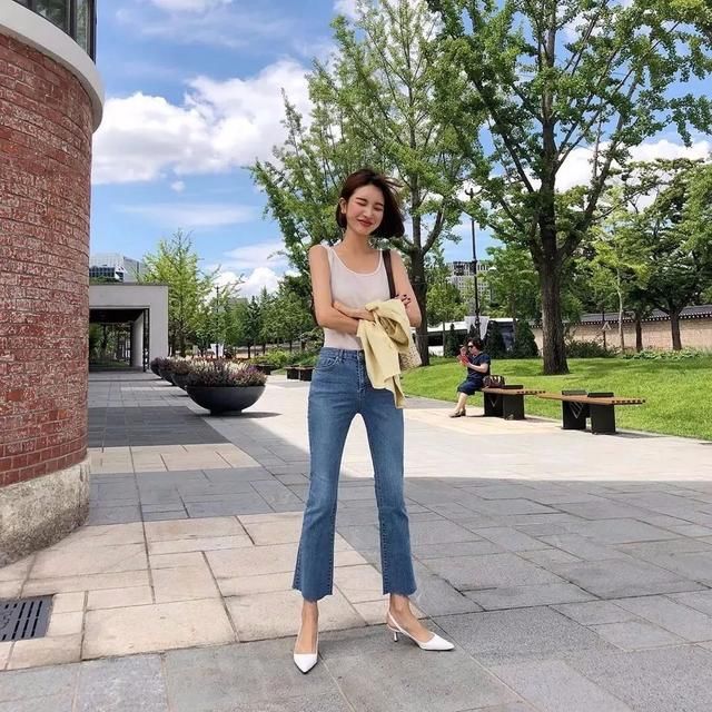 『 小可爱』怎么搭配都好看，这6双鞋子太流行