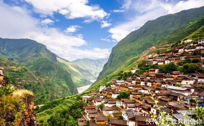 云南最美古村落,被称为“第二个布达拉宫”!引无数游客慕名前来