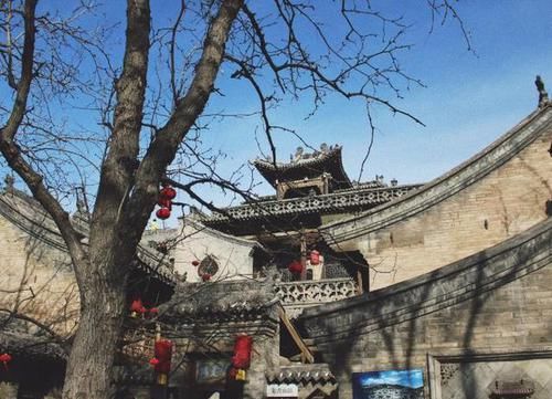 我国面积最大的豪宅，超故宫10万平方米，至今还保留着皇帝圣旨