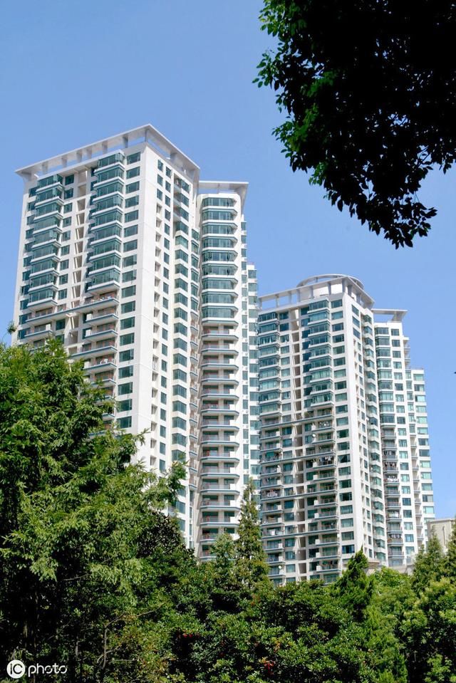 小产权房数量庞大，该“推倒”还是“扶正”？未来或有这3大出路