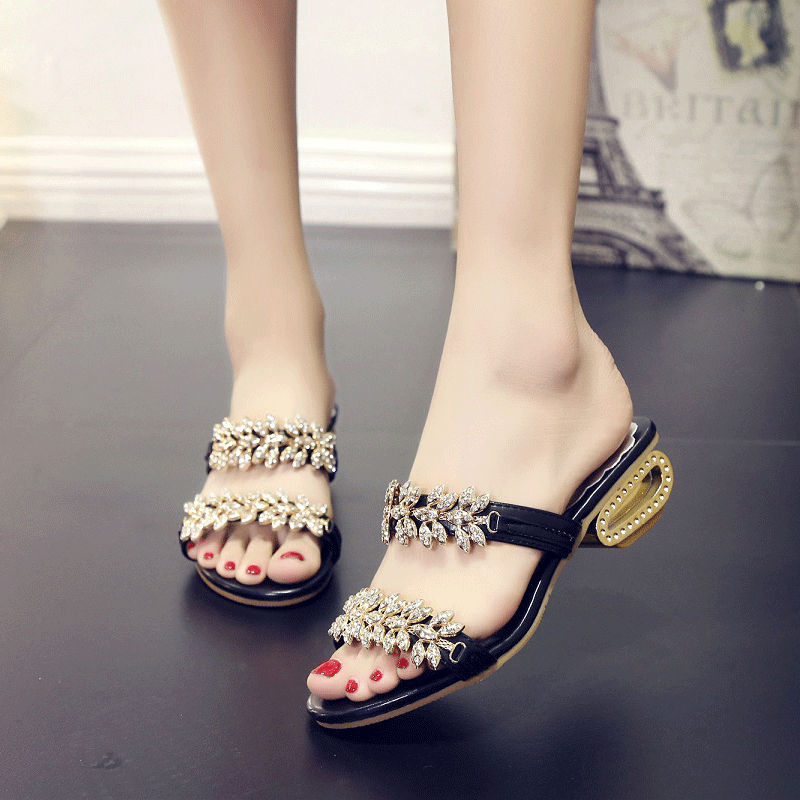 只有女生才会懂的凉鞋，穿着很舒服