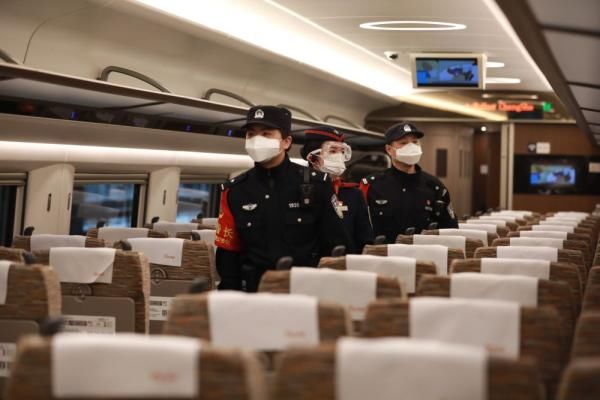  『感谢』湖南、江西援鄂医疗队返程不忘感谢湖北