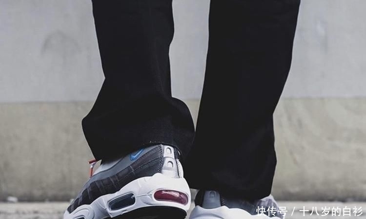  「What」风格颇似What The！这双Air Max 95你打几分