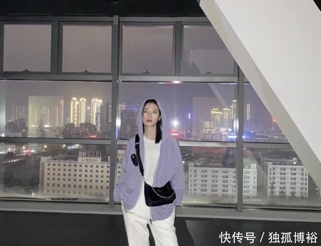 格纹:开工第一天,穿上我的“家居裤”就直接去公司?