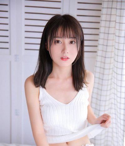 9款超甜的圆脸少女直发发型！