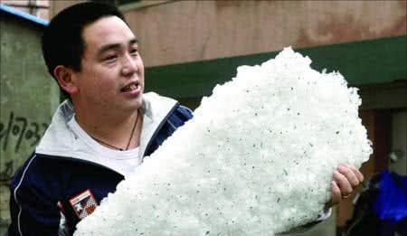 云南晴天突降“冰雹”！甚至超过几十斤！或许是不祥预兆