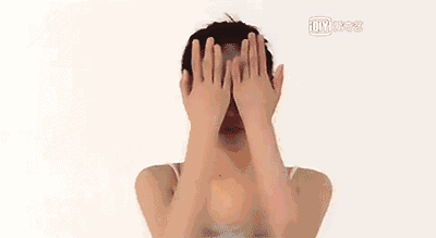 实用 | 睡前一个小动作，皮肤紧致水嫩，50岁都不长皱纹!