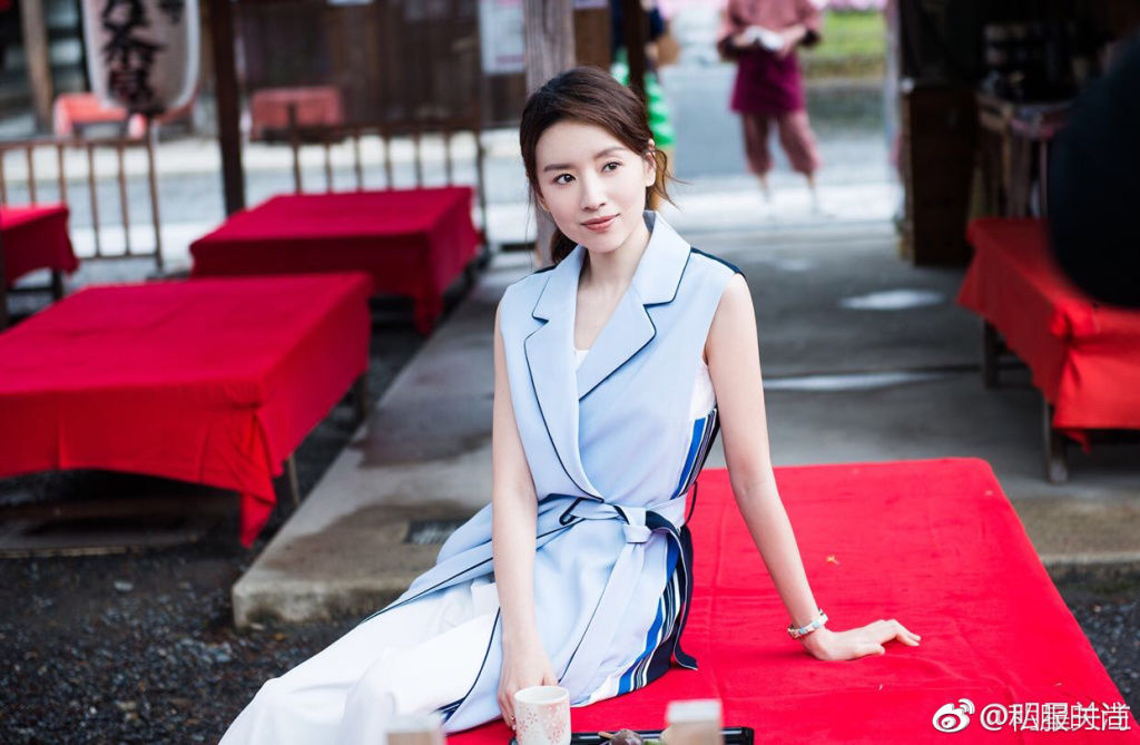 董洁最新时尚街拍，气质美女真的是360度无死角 怎么拍都美