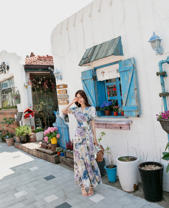 女神孙允珠，油墨水彩阿尔勒田园花亭长裙