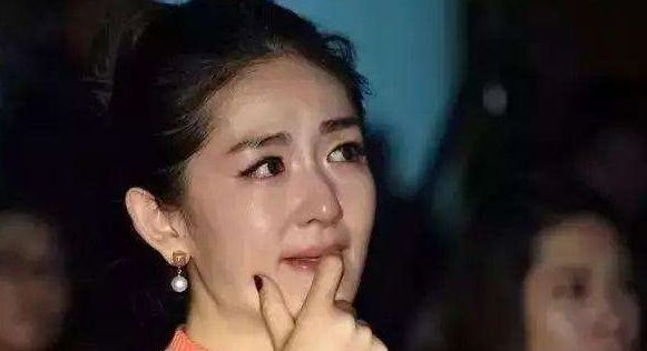 “假疫苗”引众怒，刚为人母的谢娜无助，刘强东字字“含泪”