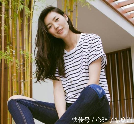 哪些颜色最显白教你几个实用的衣服颜色搭配技巧，百搭又时髦！