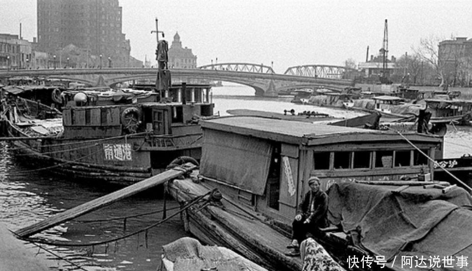  出门：30多年前的上海长啥样道宽车不多，出门也得挤公交