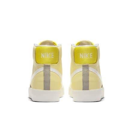  『Blazer』淡黄色的不止长裙 还有这双Nike Blazer Mid