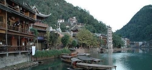 国内最凄凉的三大景点,曾火爆全国现无人问津,网友:自作孽