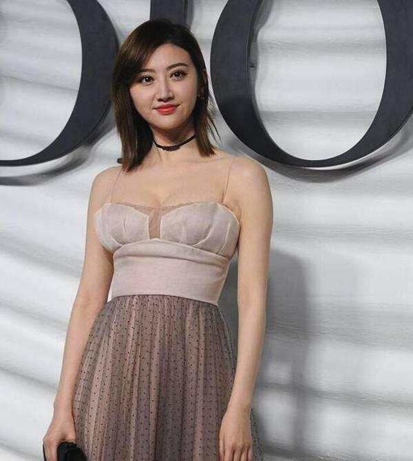 为辟谣怀孕, 景甜直接晒出了肚子!