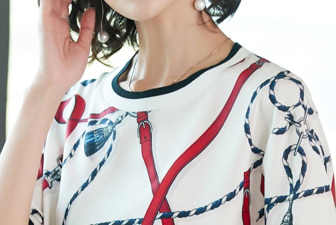 媳妇跟我说，今年秋天她只要这“欧货衫”就够了，那真叫一个气质