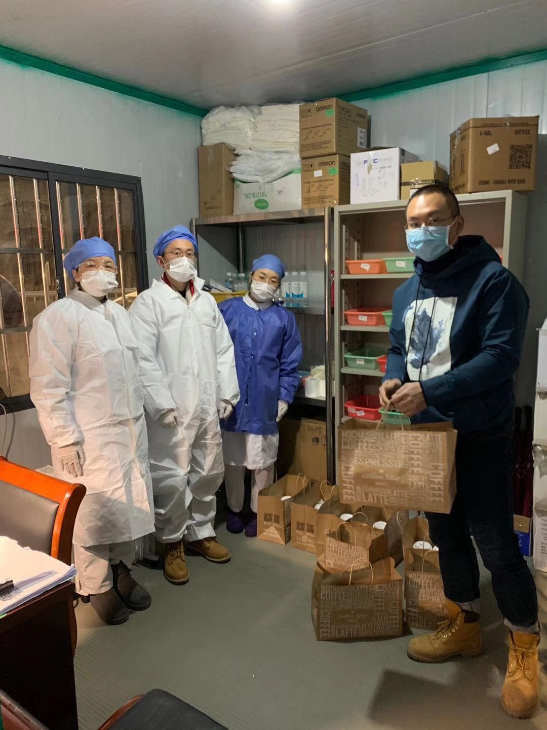  「测温仪」江苏昆山：战“疫”一线 台青暖人心