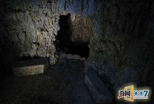 山林深处发现这个石像，石像里面却大有乾坤