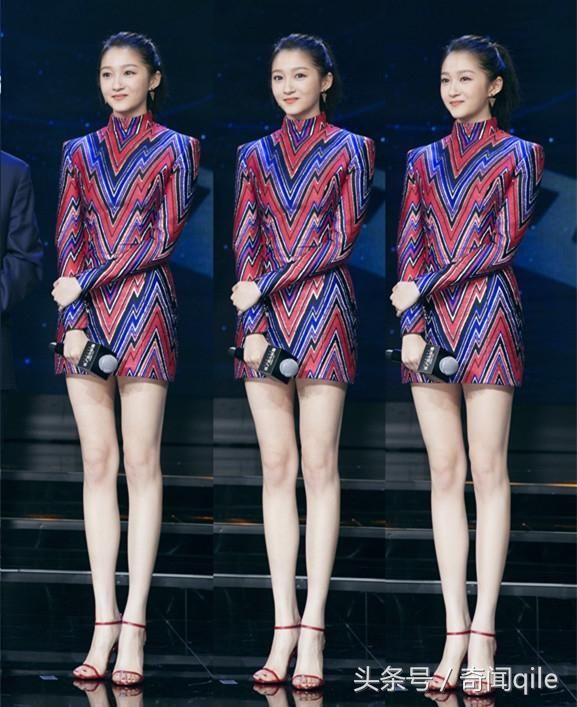 关晓彤的写真来了，特别显成熟，才21岁就成精致女人了！